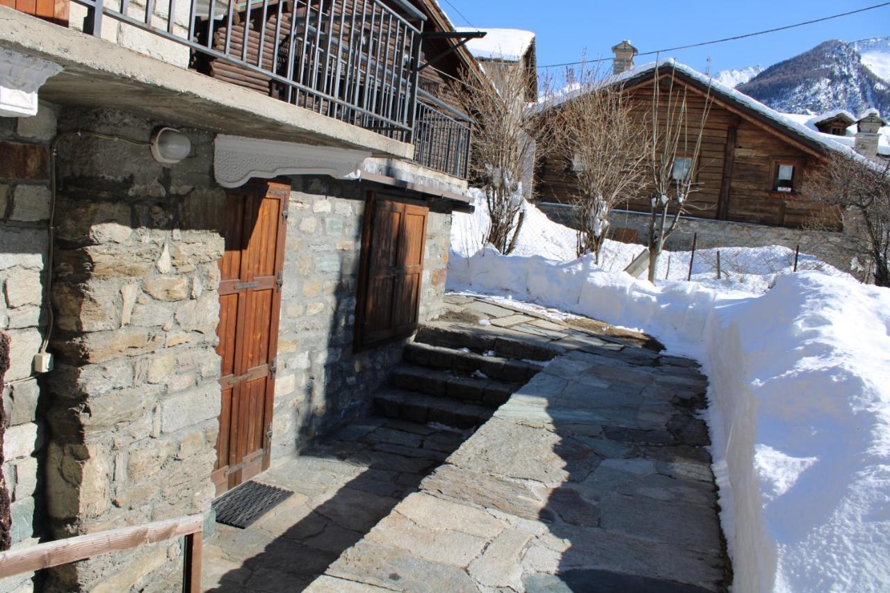 L'Atelier Du Temps - Herbetet Appartement Cogne Exterior photo